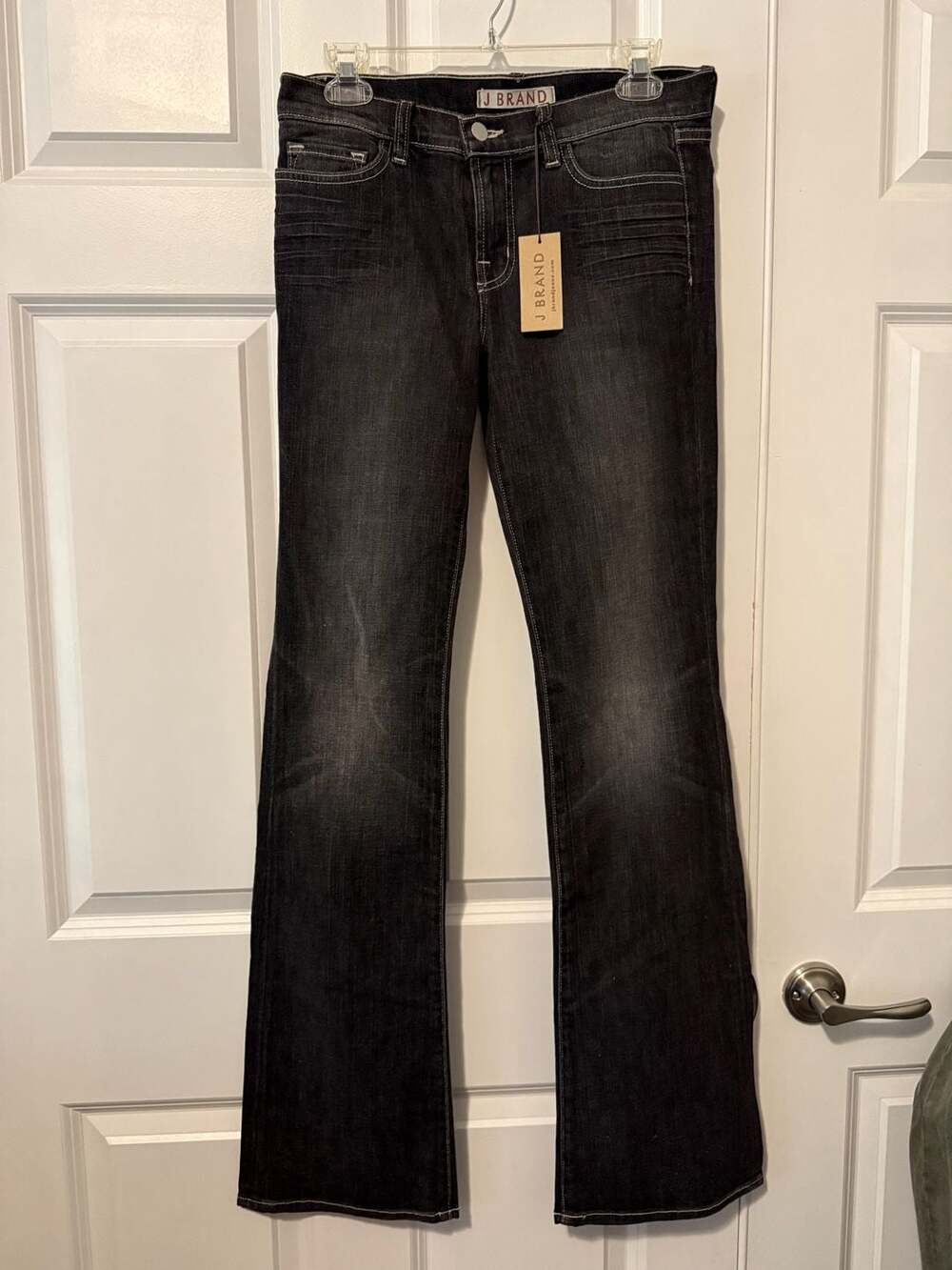 NWT J Brand Boot Cut Jeans Black Denim Size 28